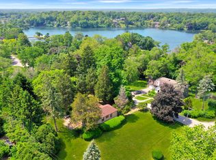 203 Terrace Dr, Tower Lakes, IL 60010