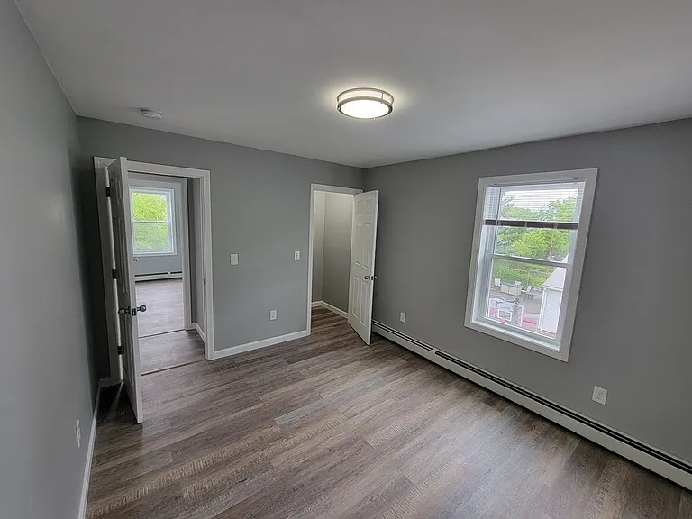 82 Yorkshire St #2 — Photo 11