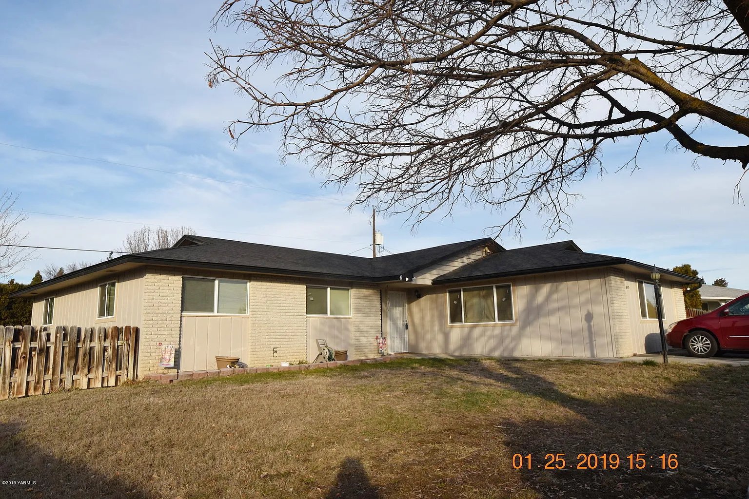 6903 W Chestnut Ave photo 1