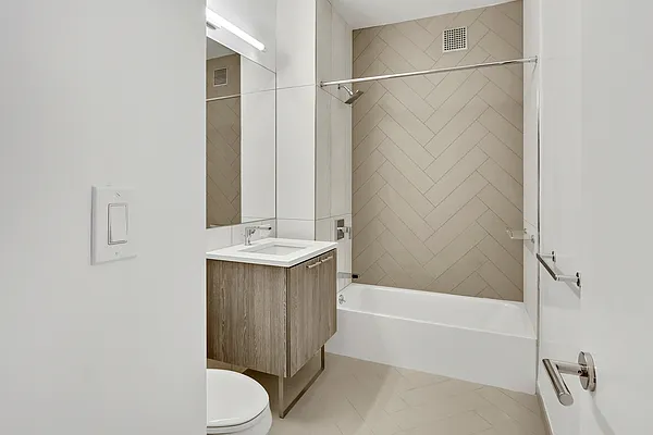 Rented by Herald Towers LLC | media 4