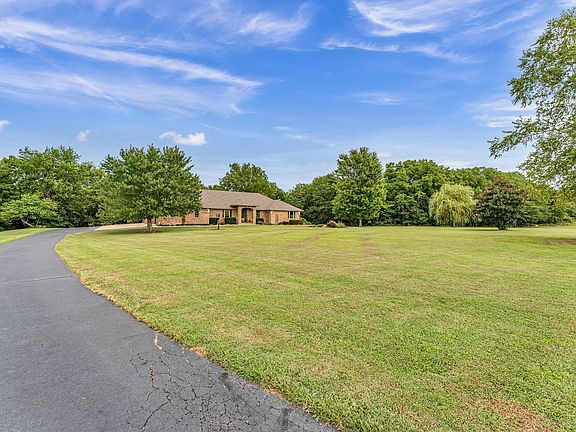 4th image of 7445 Buckeye Court