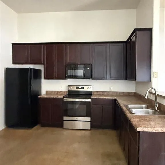 213 Anne Louise Dr #A — Photo 3