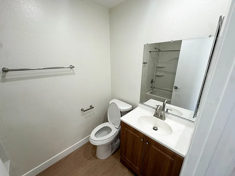 2576 Lime St #2578 — Photo 16