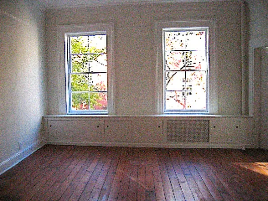 Rented by Warburg | media 2