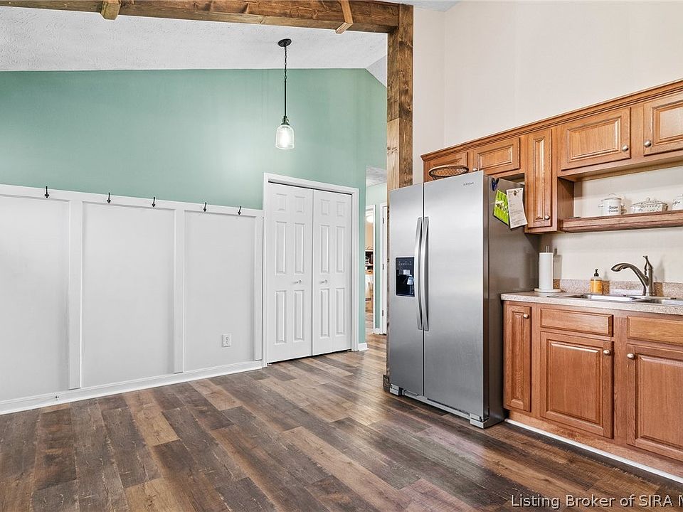 1121 Grassy Meadows Court, Scottsburg, IN 47170 Zillow