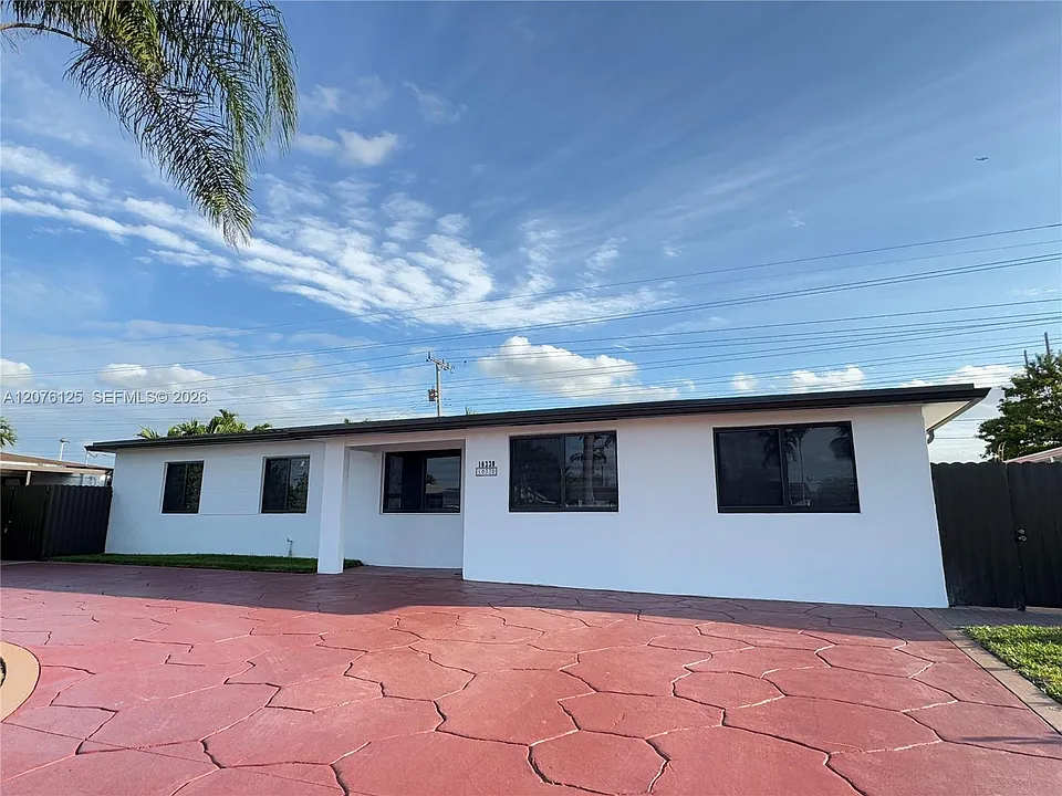10330 SW 35th Ter
