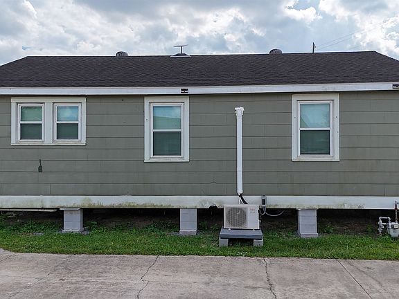 5th image of 1408 Himalaya Ave
