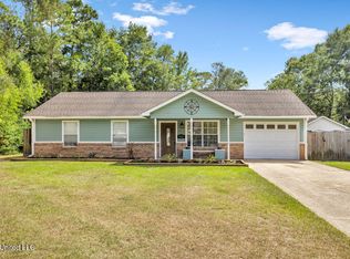 1321 Willow St, Ocean Springs, MS 39564