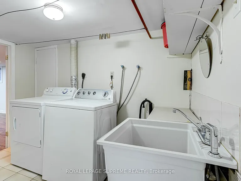 160 Shanly St #MAIN LOWER — Photo 29