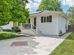 412 E South St, Peotone, IL 60468