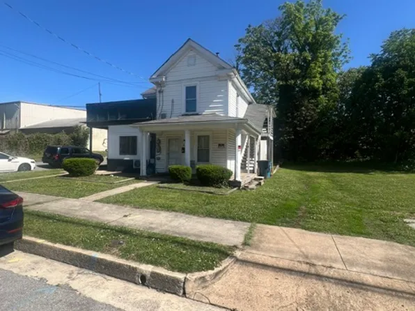 831 Rorer Ave SW #B, Roanoke, VA 24016