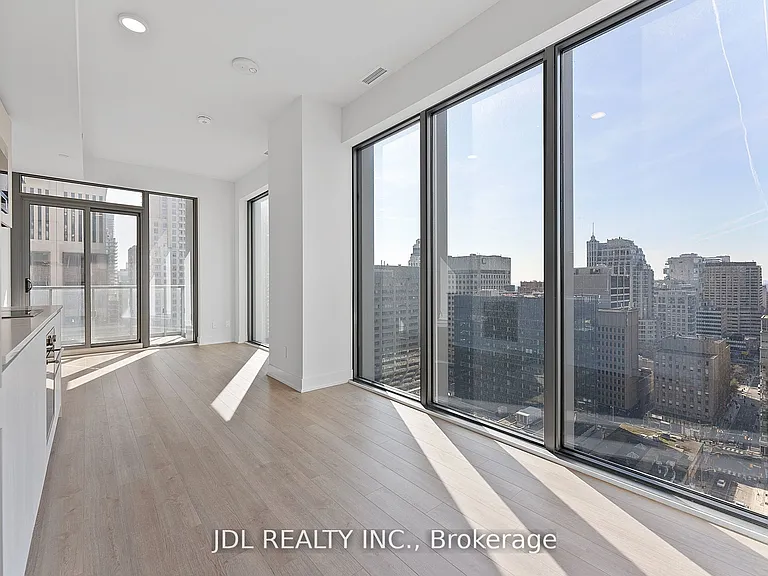8 Cumberland St #2103 — Photo 5