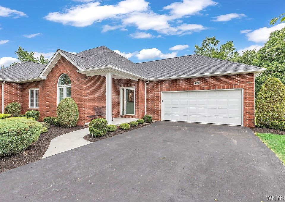 1st image of 4877 Waterford Pl