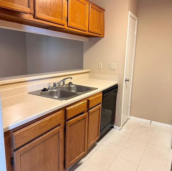 811 Lexington Rd #A — Photo 9