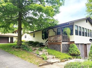 351 Hollow Rd, Windber, PA 15963