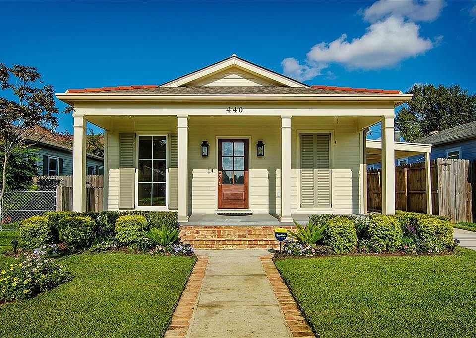 1st image of 440 Metairie Lawn Dr