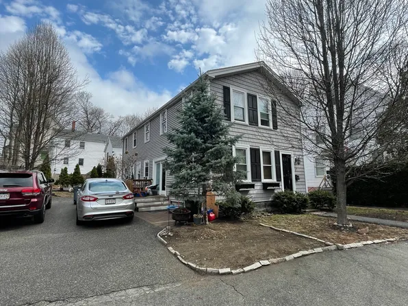 77 School St #2, Andover, MA 01810