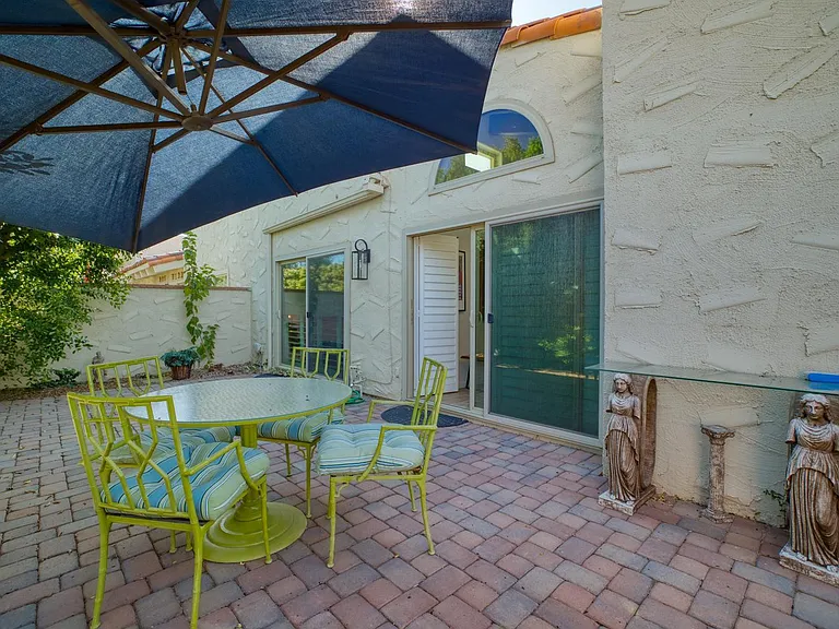 5519 N 71st Pl — Photo 10
