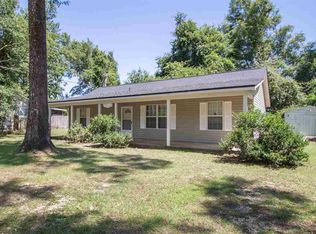 61 Summer Brooke Ln, Crawfordville, FL 32327