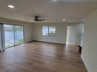1719 Beach Pkwy APT 2, Cape Coral, FL 33904