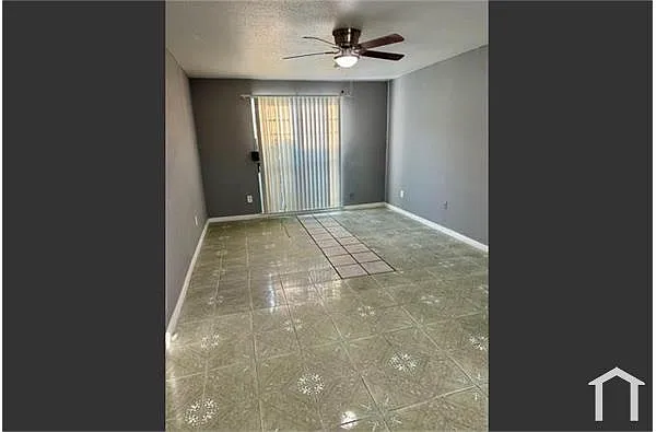Building Photo - 12500 Sandpiper Dr #0