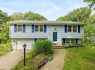 461 Chapel Hill Rd, Oakdale, CT 06370