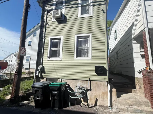 104 E Horn St, Hazleton, PA 18202