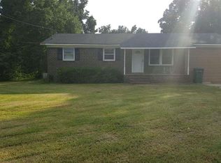 2009 Godwin Cir, Scranton, SC 29591