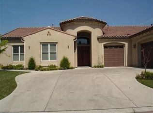 1572 E Silver Summit Dr, Fresno, CA