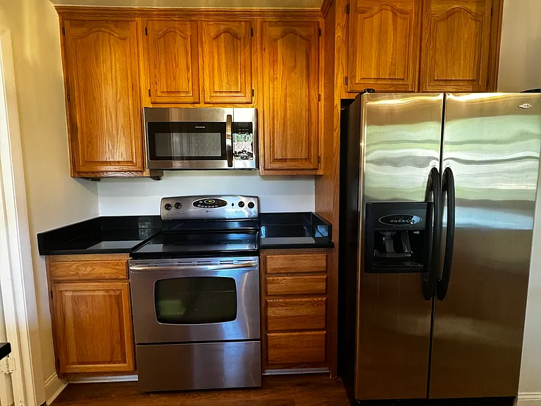 3310 Winchester Dr — Photo 7