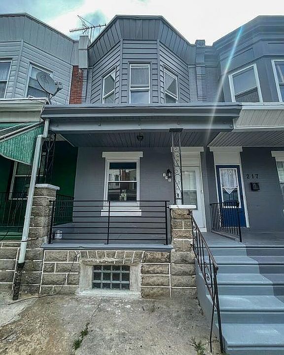 1st image of 219 N Simpson St