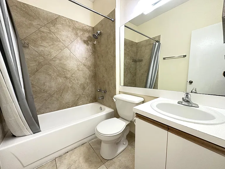 640 Cypress Club Way #G — Photo 7
