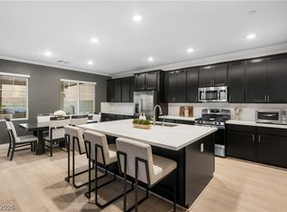 145 Rohan Crest Ave, Henderson, NV 89011