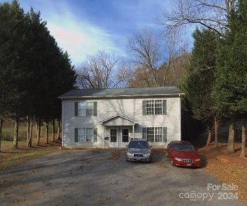 626 7th Ave SW, Hickory, NC, 28602