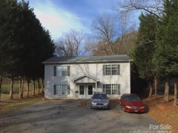 626 7th Ave SW, Hickory, NC 28602