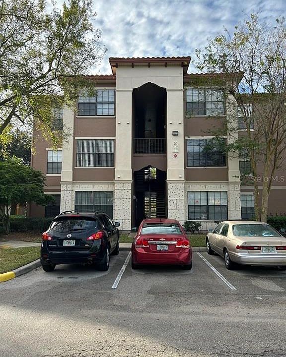 1st image of 6137 Metrowest Blvd Unit 304