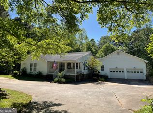 8590 Hearn Rd, Chattahoochee Hills, GA 30268