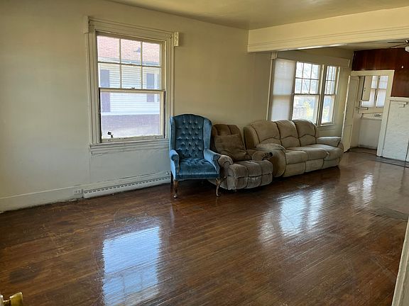 4th image of 1612 Vance Ave