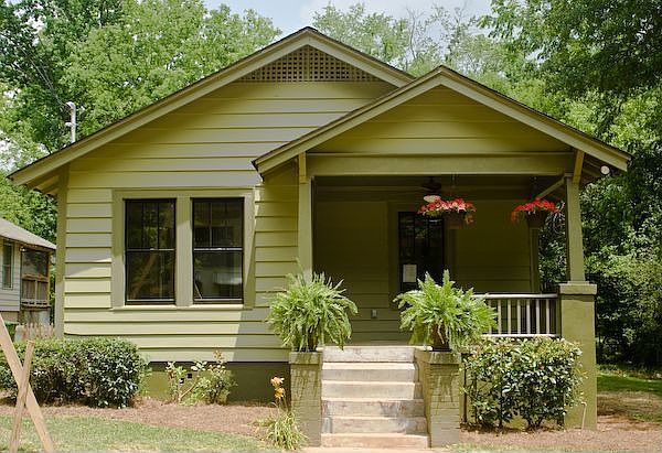 Beatifully Renovated Bungalow!