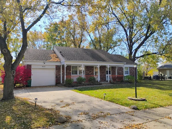 950 Dunham Ln, Buffalo Grove, IL 60089