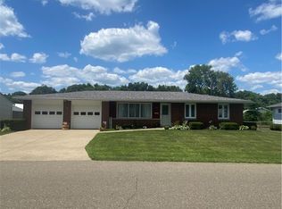 1877 Wandle Dr, Coshocton, OH
