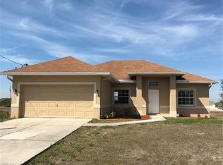 177 Peerless St, Lehigh Acres, FL 33936