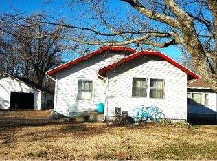 21018 Ness Rd, Parsons, KS 67357