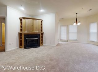 2931 Deer Hollow Way UNIT 207, Fairfax, VA
