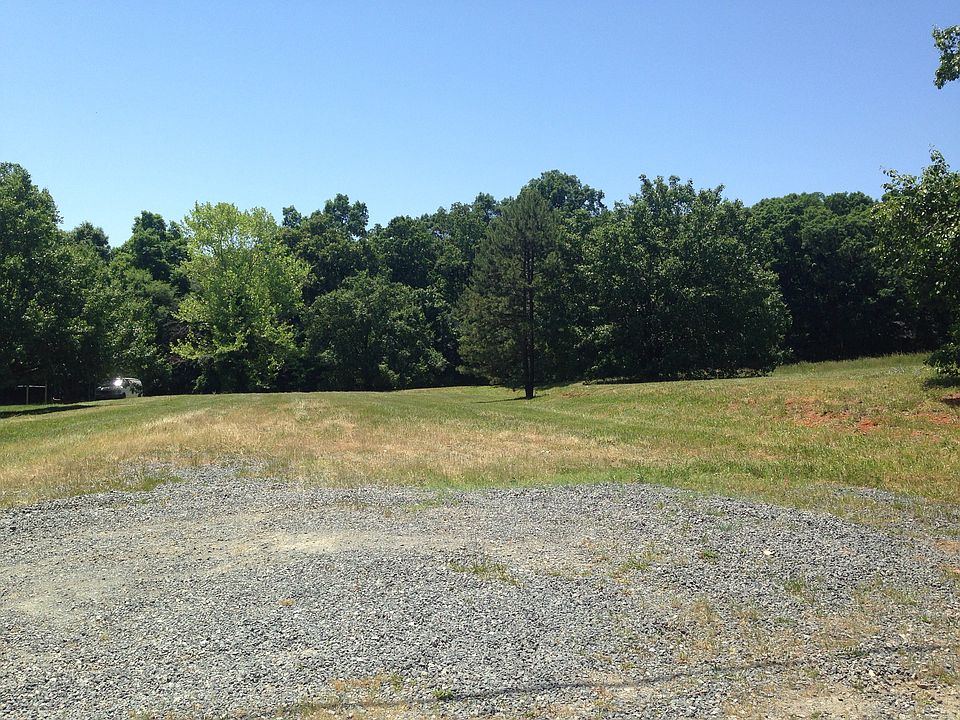 2nd image of Herbert Flowe Rd