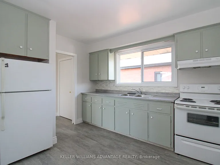 506 Sherbrooke St #UPPER — Photo 8