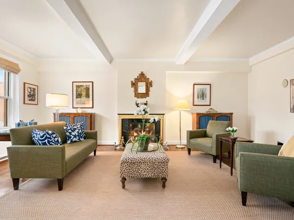 135 East 74th Street 11BC image 2 of 10