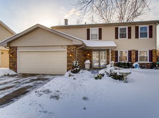 872 Medford Cir, Schaumburg, IL 60193