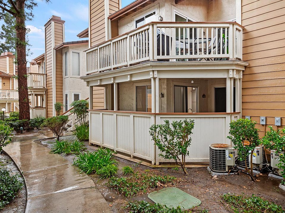 1st image of 2462 Pleasant Way Unit M