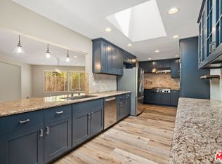 3272 Longridge Ave, Sherman Oaks, CA 91423